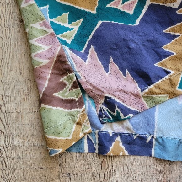 Aztec Print 100% Silk Short Sleeve Blouse - Picture 6 of 12